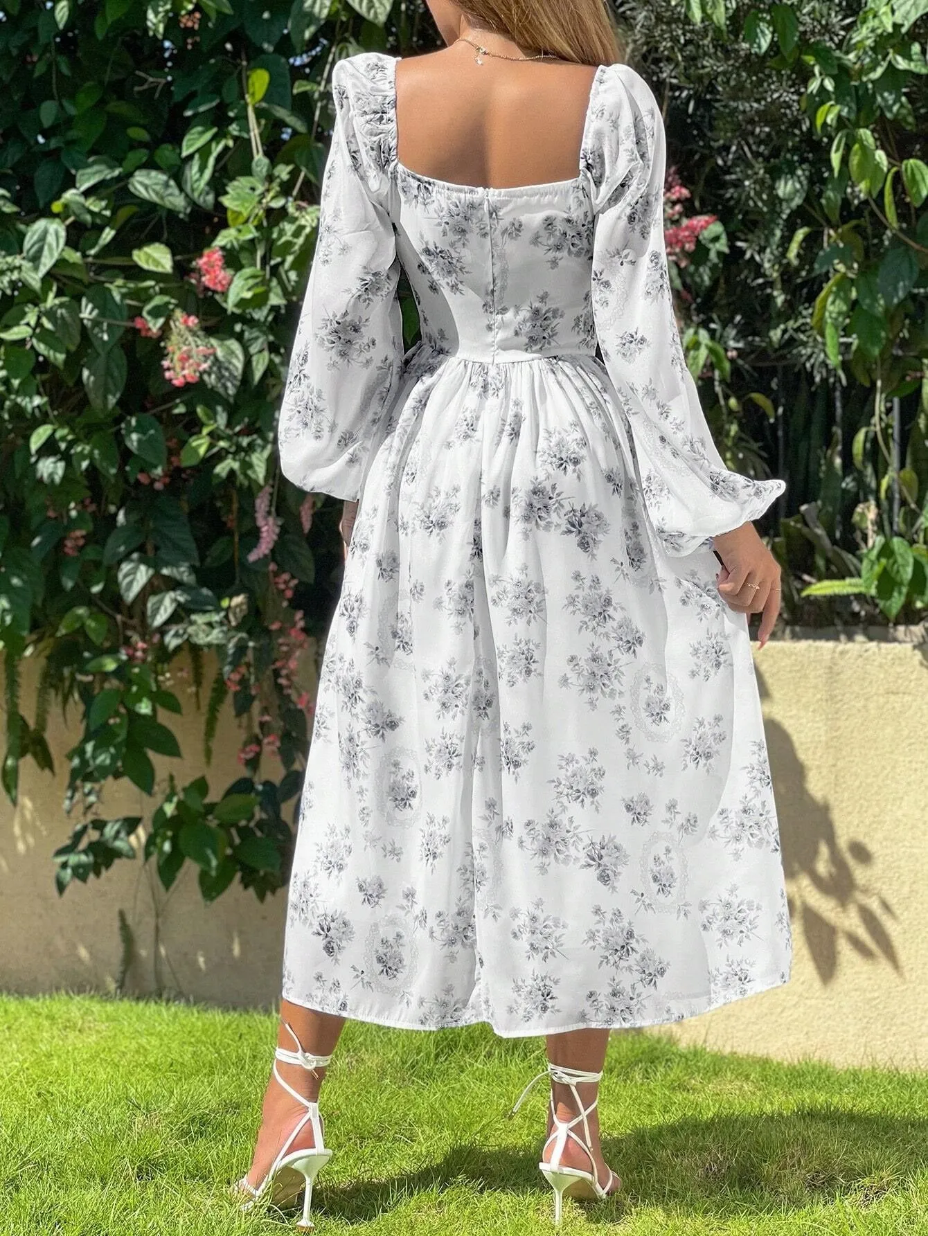 Gray Floral Lantern Sleeve Pleated Dress